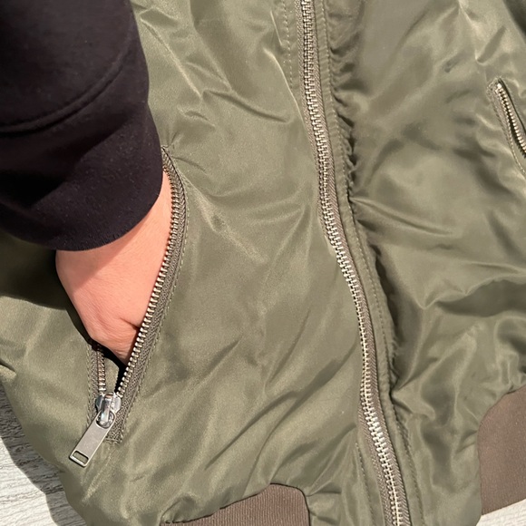 The Group Babaton army green zip up bomber jacket - Picture 4 of 16